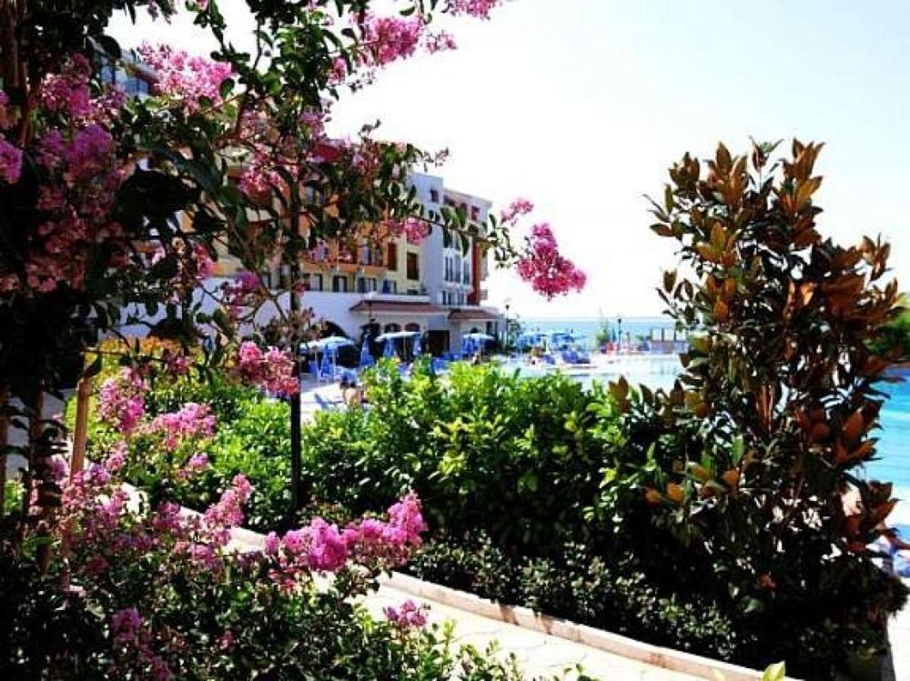 Аpartments Comfort -Marina Cape Aheloy ภายนอก รูปภาพ